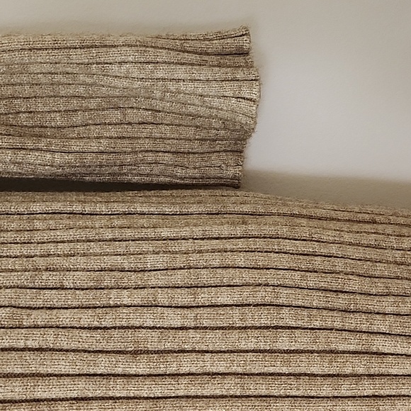 MOUSSY long-sleeved one-piece dress Elegant Beige Knit Slit Dress One Size Fit - Picture 11 of 16